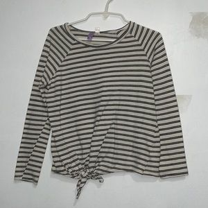 Size S Women's Alya Striped Long Sleeve Shirt with Knot